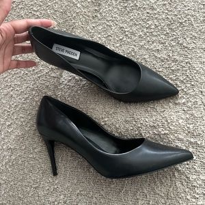 Steve Madden black stiletto
